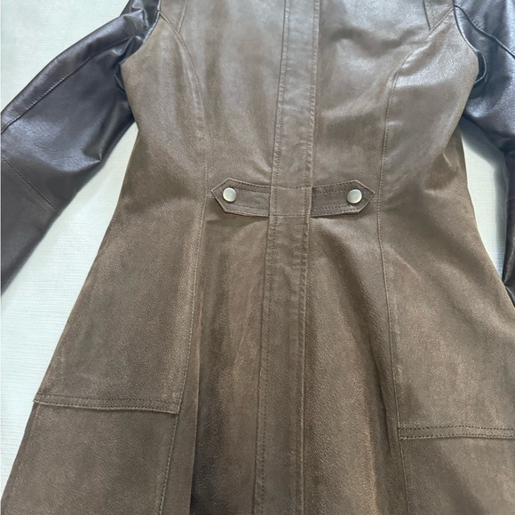 Danier Two-Tone Leather Jacket in Brown with removable liner thinsulate Fit S - Picture 11 of 13